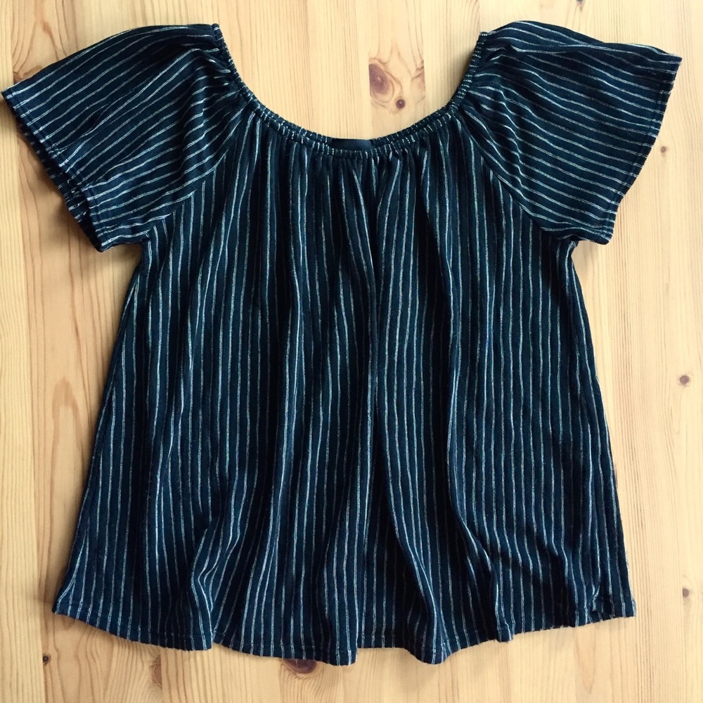 W5 Flutter Sleeve Blouse